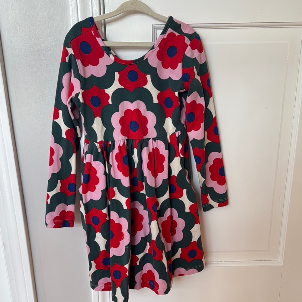 Red and White Fit and Flare Casual Dress with Long Sleeves